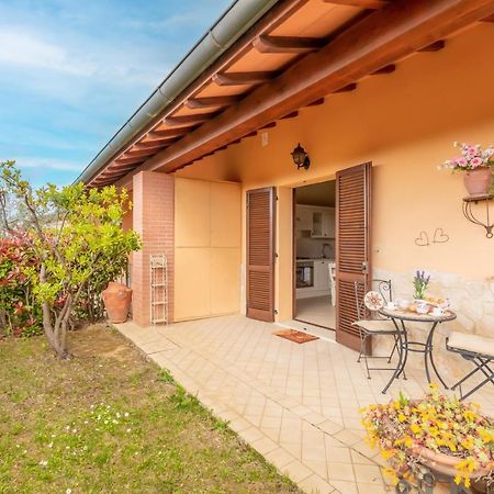 Noi2Vacanze In Digital Work Contignano Exterior photo