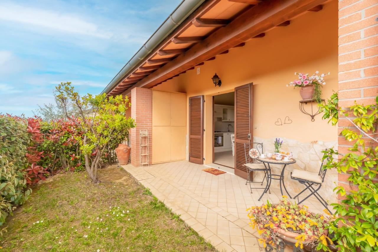 Noi2Vacanze In Digital Work Contignano Exterior photo